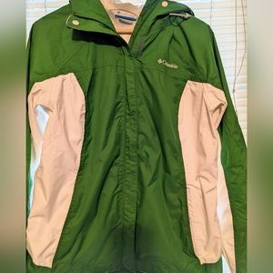 Women's Columbia rain jacket green and white. Large